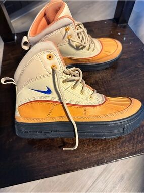 Nike Kids Never Worn Water Proof Winter boots size 4.5Y